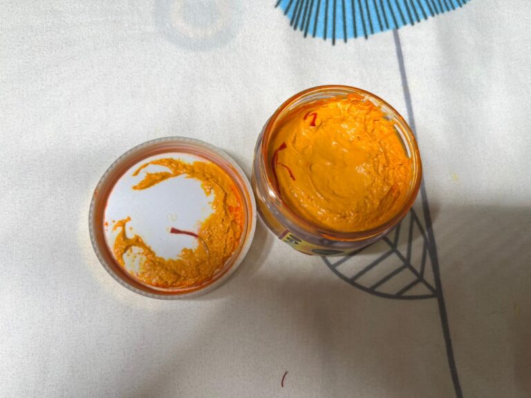 Mehkta Vrindavan asthgand kesar Chandan tika